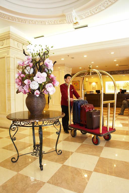 Jingbin Hotel Beijing Exterior photo